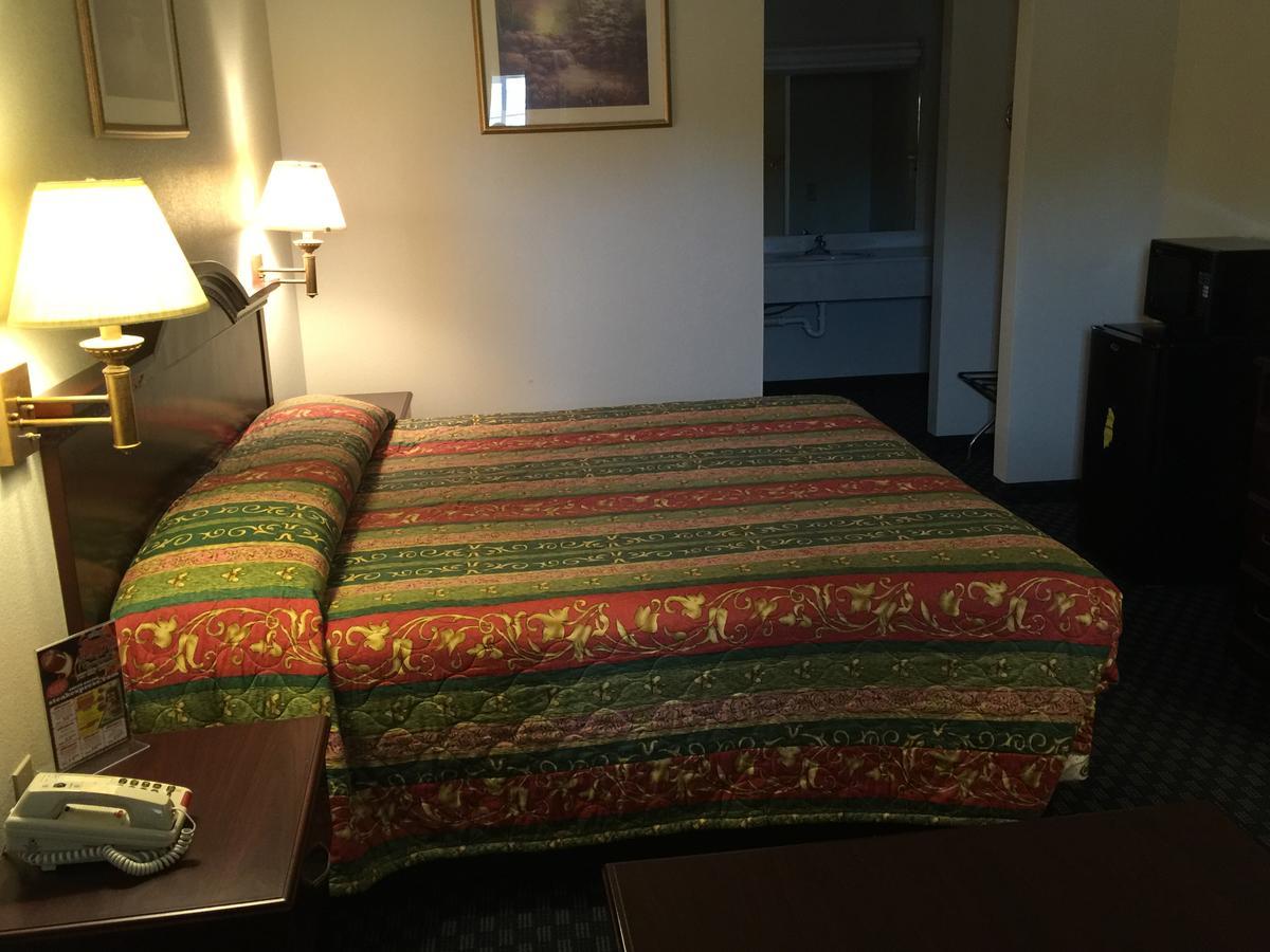 Tech Inn Lubbock Extérieur photo