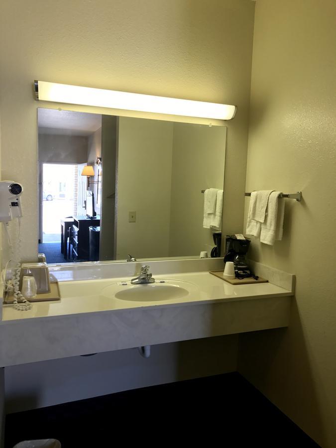 Tech Inn Lubbock Extérieur photo